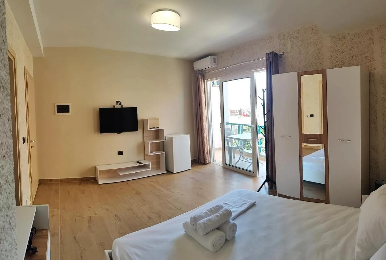 Apartament Johnny'S Rooms Saranda Albania